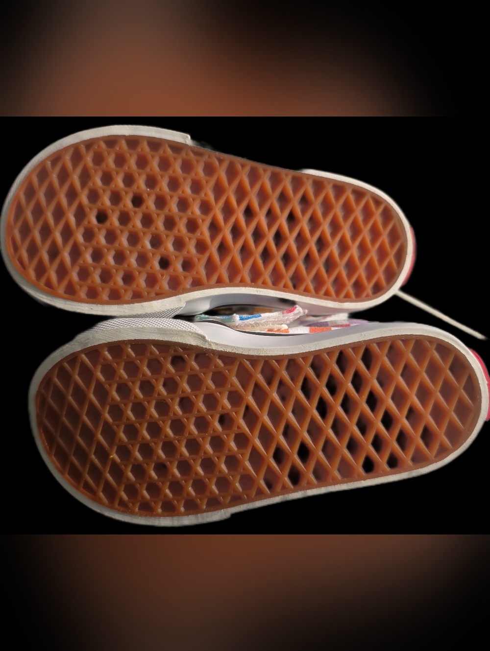 VANS - Picture 3 of 6
